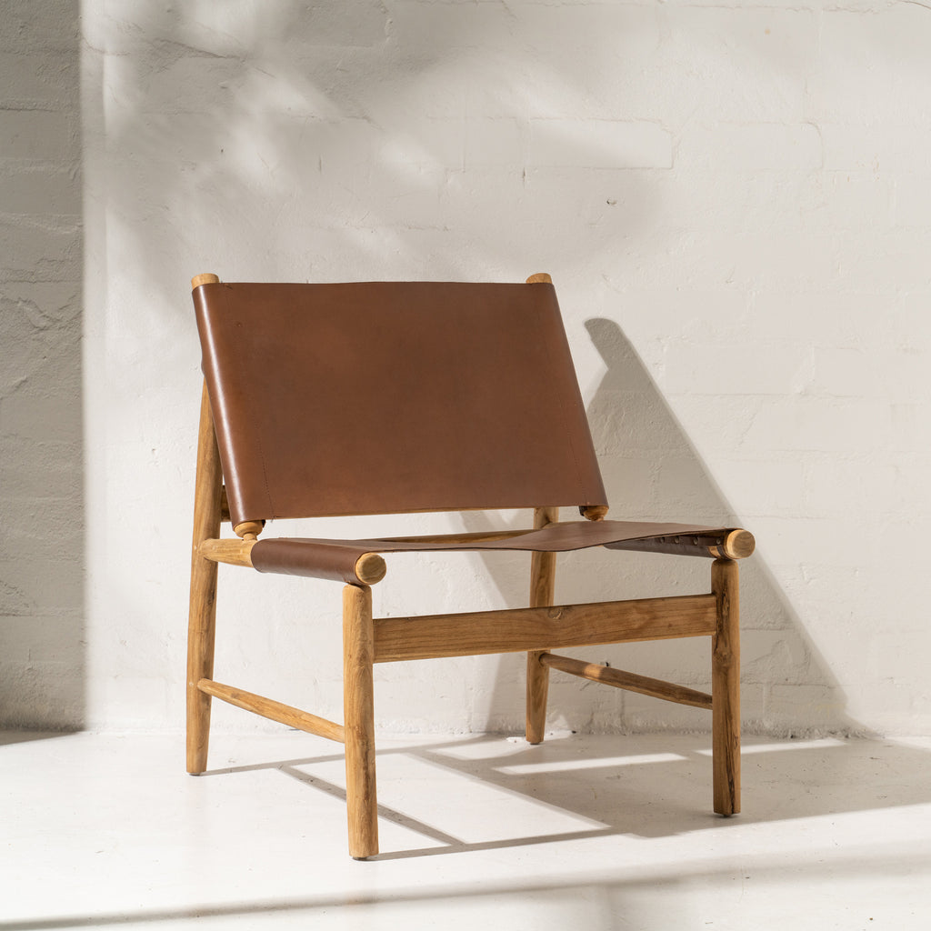 LEATHER AND TEAK OCCASSIONAL CHAIR